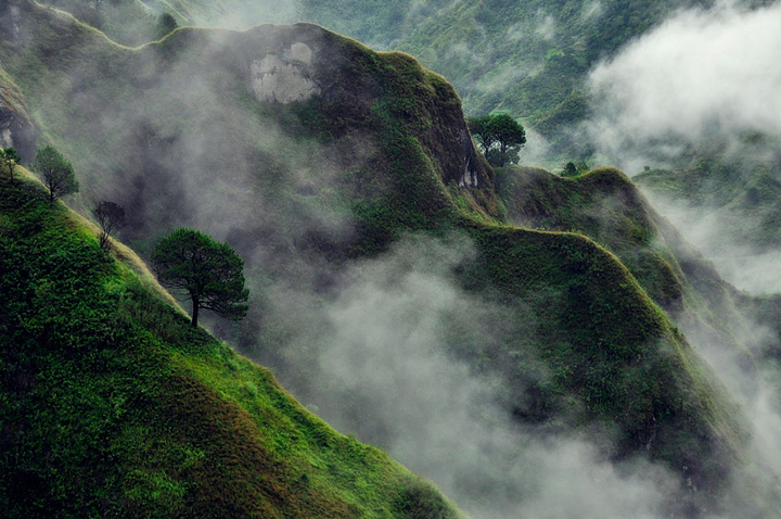 Qumbre Creatives Hiking in Ilocos